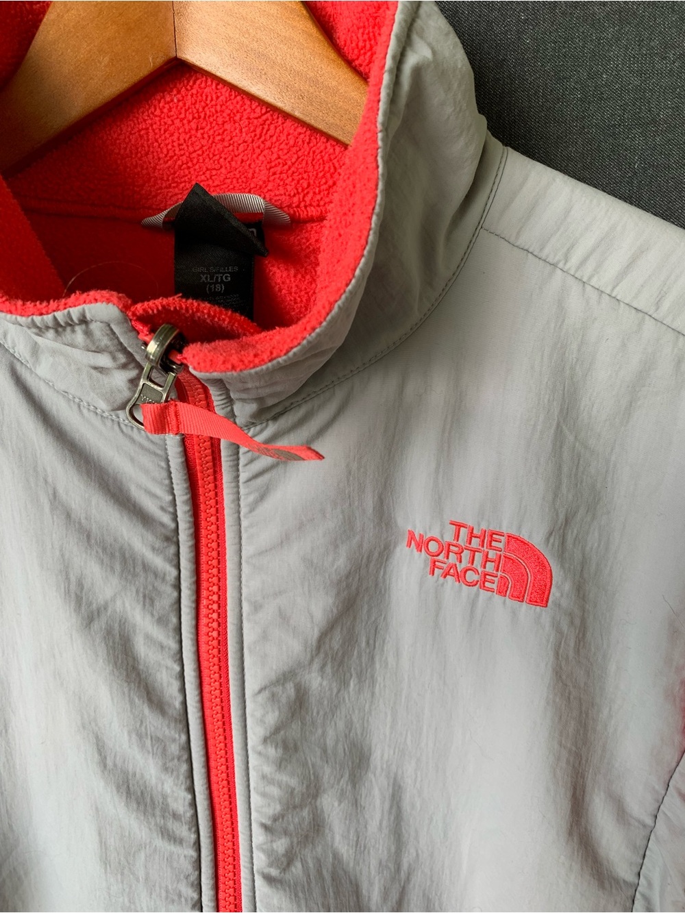 The North Face Two-Tone Denali Fleece Jacket Girls XL - Picture 2 of 8